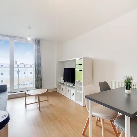 Fully Serviced Two Bed Apartment By Excel & O2 London Exteriör bild